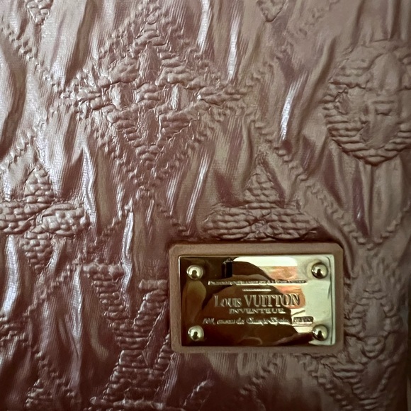 LOUIS VUITTON Saumon Monogram Limelight
Clutch Bag - Picture 5 of 14